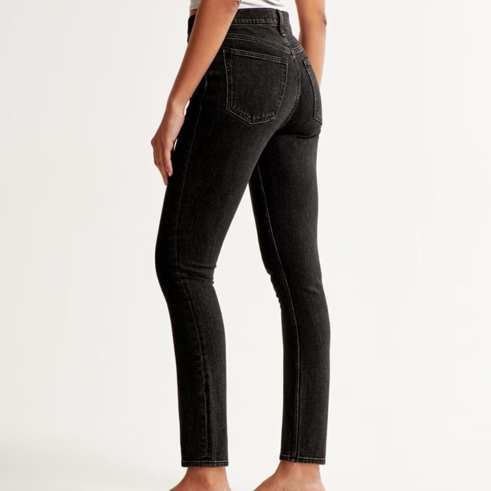 Abercrombie & Fitch High Rise The Skinny Black Denim Jeans‎ NWT Sz 25
